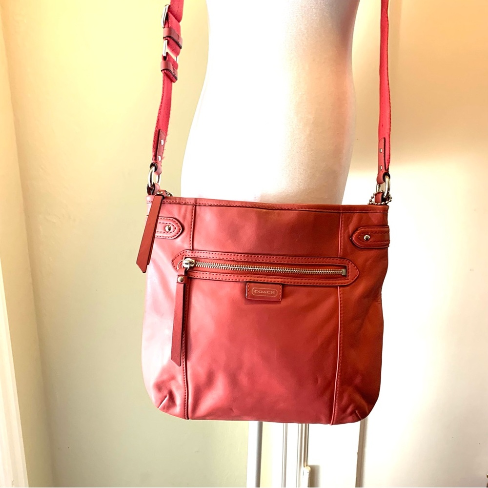 Authentic coach Crossbody vintage bag